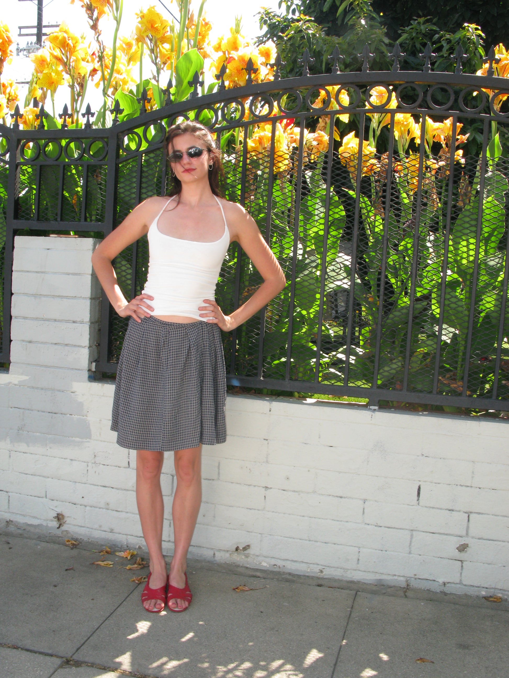 NAVY CHECK APRON SKIRT